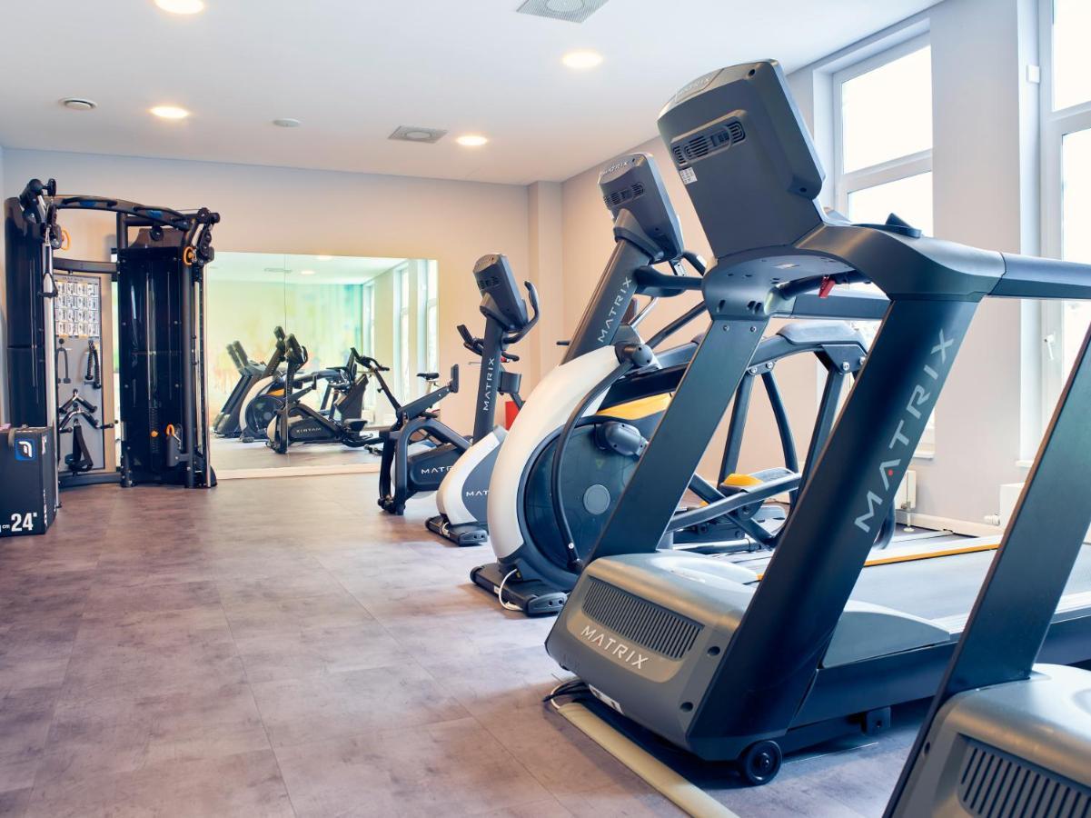 Vila Vita Rosenpark Marburg Eksteriør bilde A gym in a hotel